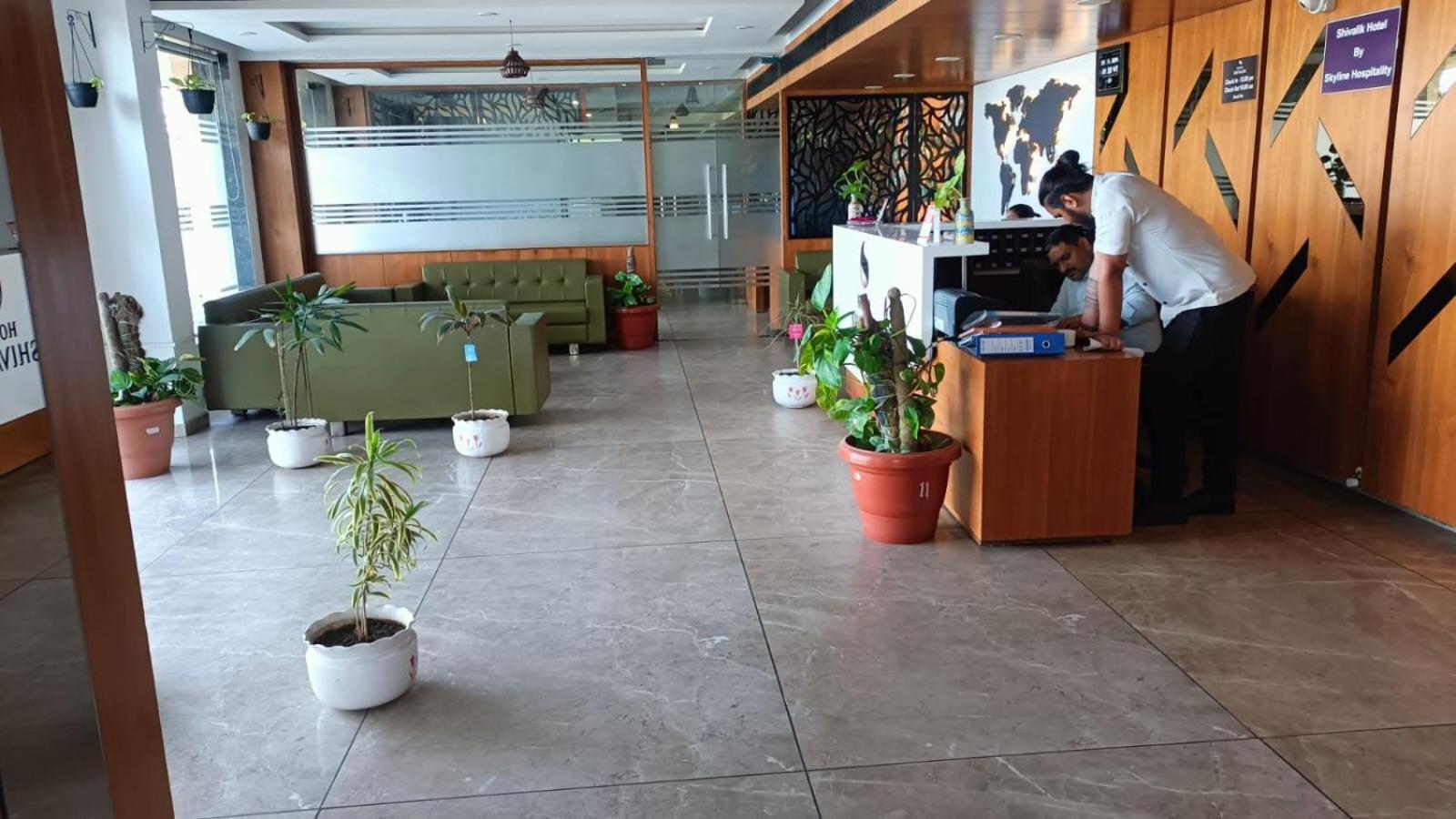 Hotel Shivalik - Mehsana Mahesana Екстериор снимка