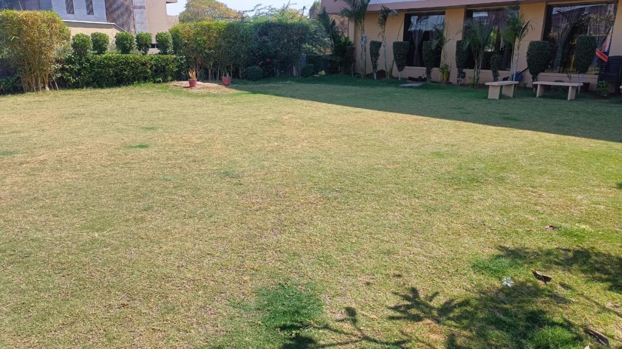 Hotel Shivalik - Mehsana Mahesana Екстериор снимка