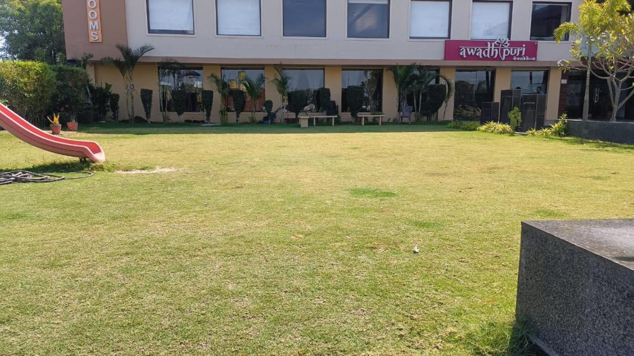 Hotel Shivalik - Mehsana Mahesana Екстериор снимка