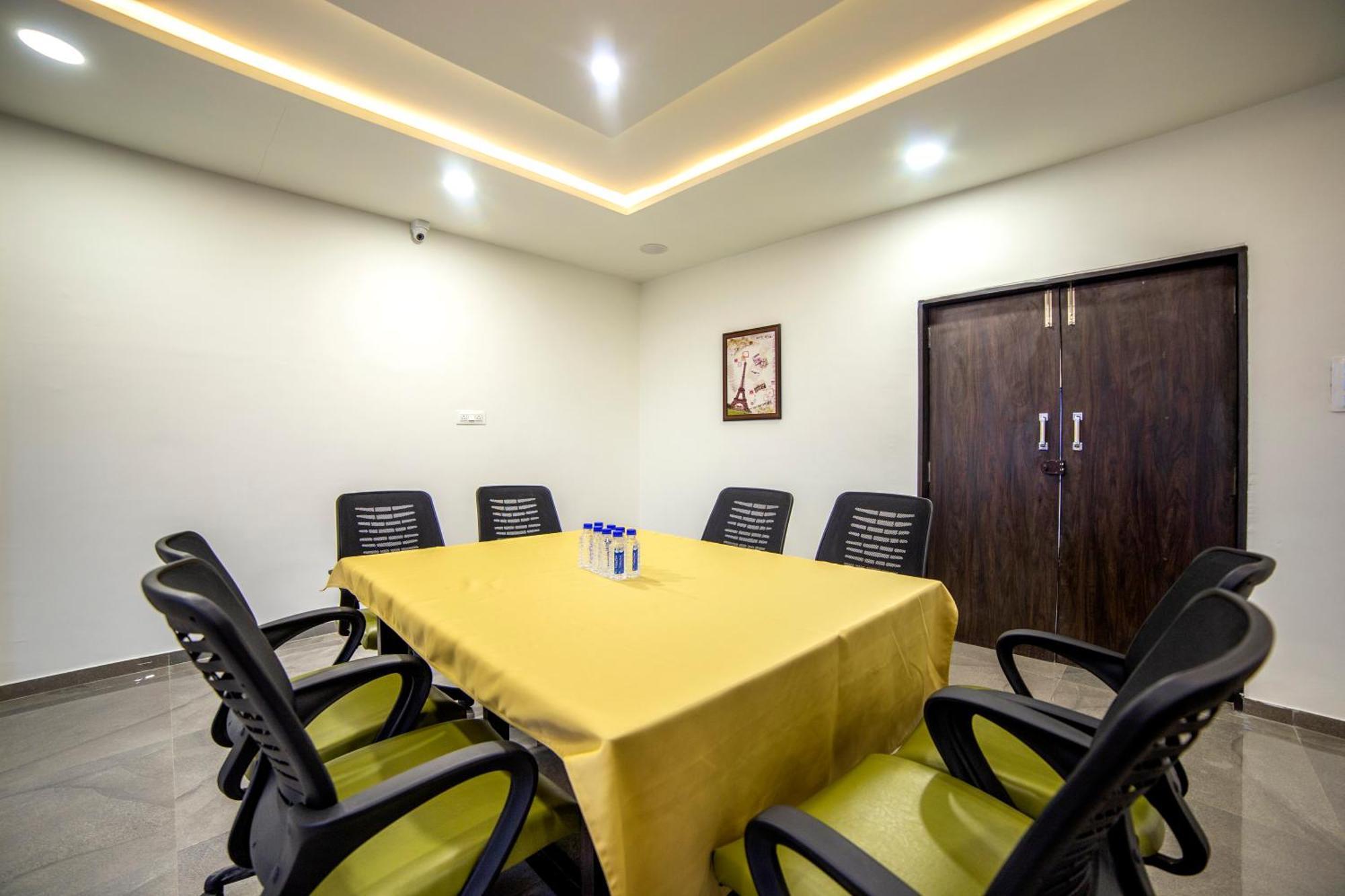 Hotel Shivalik - Mehsana Mahesana Екстериор снимка