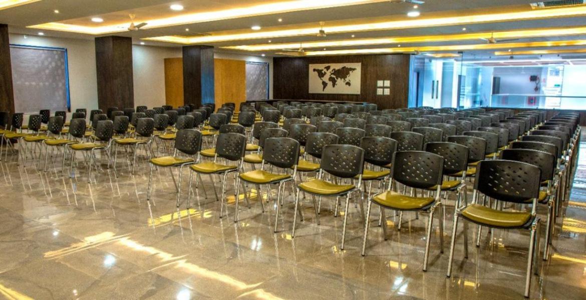 Hotel Shivalik - Mehsana Mahesana Екстериор снимка