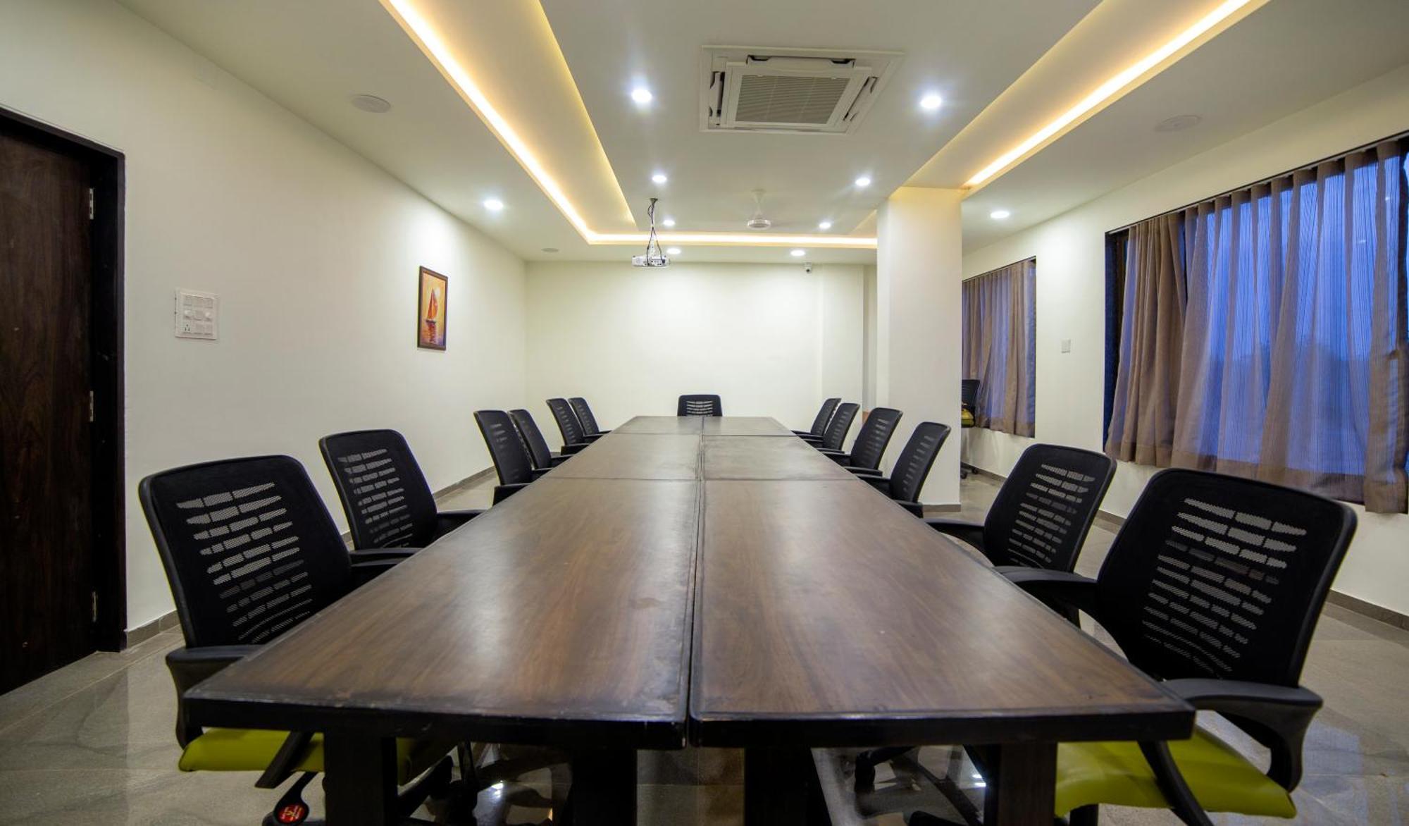 Hotel Shivalik - Mehsana Mahesana Екстериор снимка