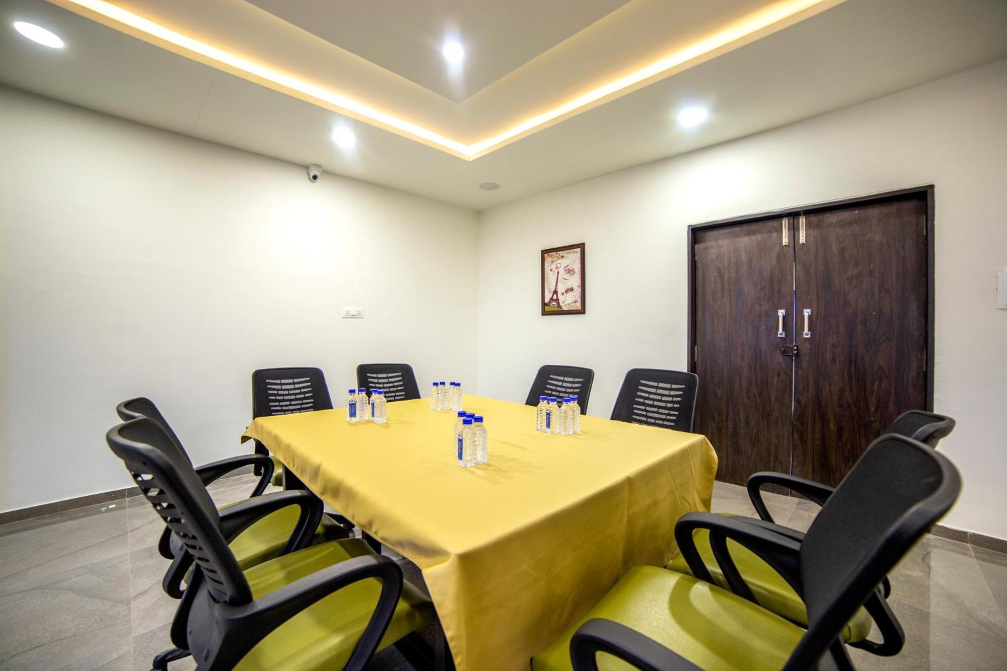 Hotel Shivalik - Mehsana Mahesana Екстериор снимка