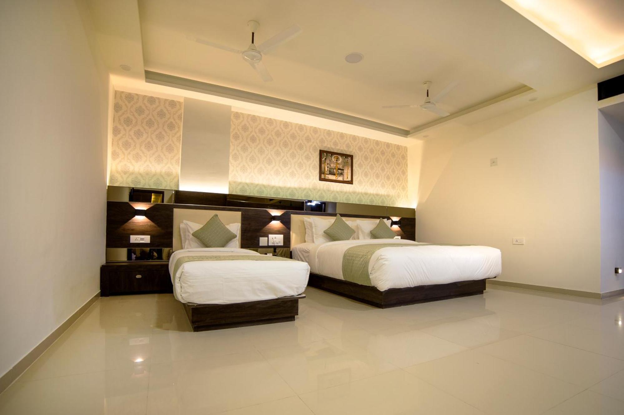 Hotel Shivalik - Mehsana Mahesana Екстериор снимка